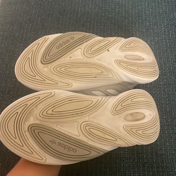 Adidas Originals Gray Ozelia Sneakers - Picture 8 of 10